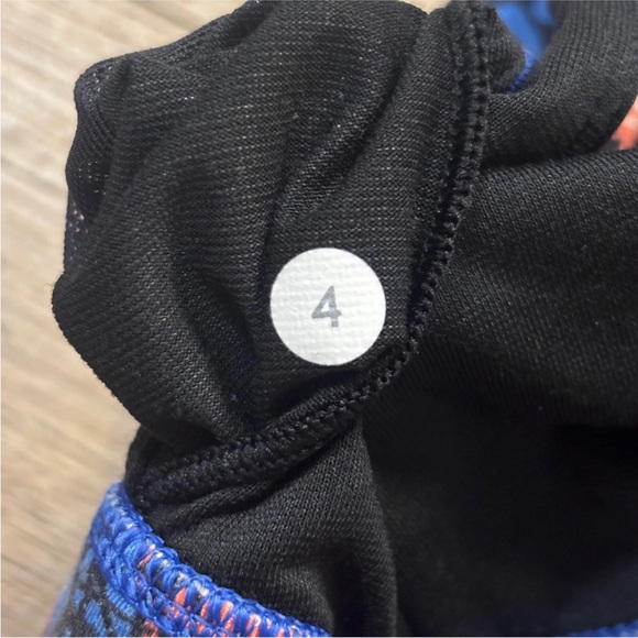 Lululemon Energy Bra (Exhale)Mini Paint Storm Harbor Blue Multi / Black Women 4 - Picture 4 of 6